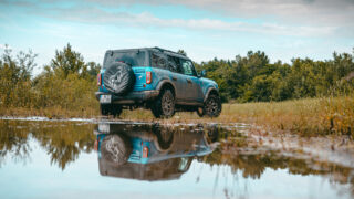 Ford Bronco 2