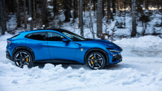 Ferrari Purosangue snow